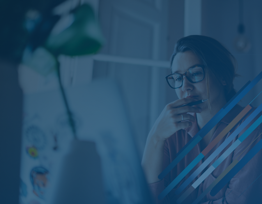 SavvyMoney June Blog Featured Image of Consumer using AI to get Financial Advice